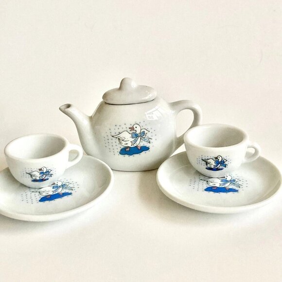 Miniature Doll House Ceramic China Tea Set Teapot Cup Saucer Duck Goose Geese - Picture 6 of 11